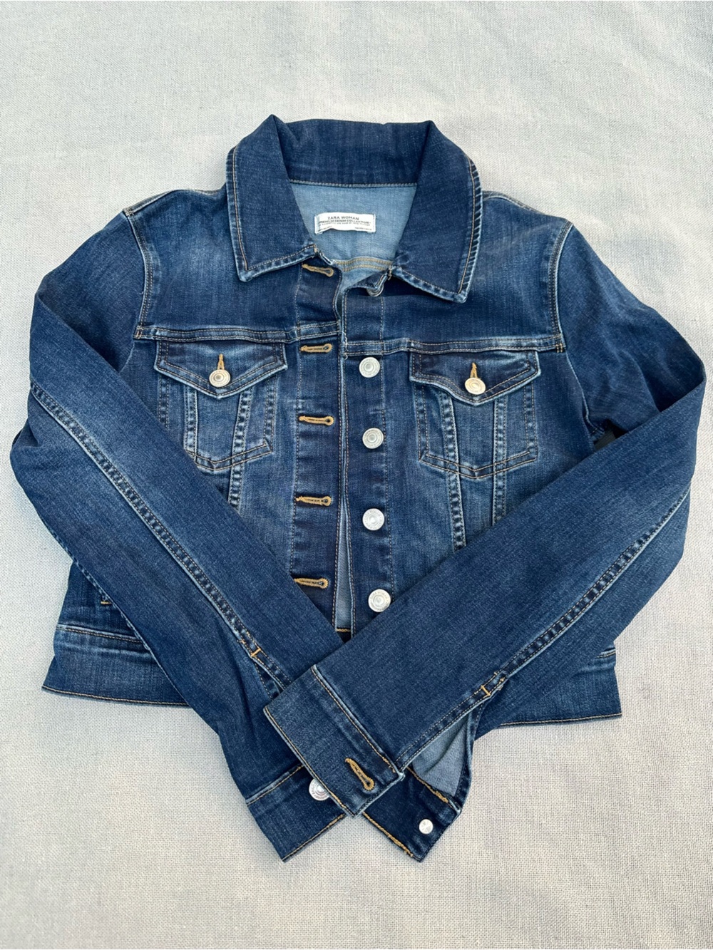 Zara Women's Dark Blue Denim Jacket Size Small